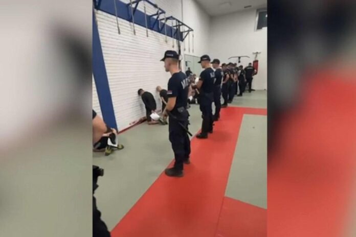 policija-srbija-studenti-privodjenje